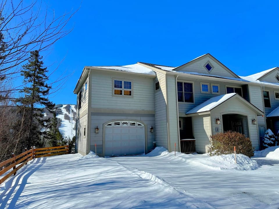 SH1 Beautiful StoneHill Townhouse in Bretton Woods House in Carroll