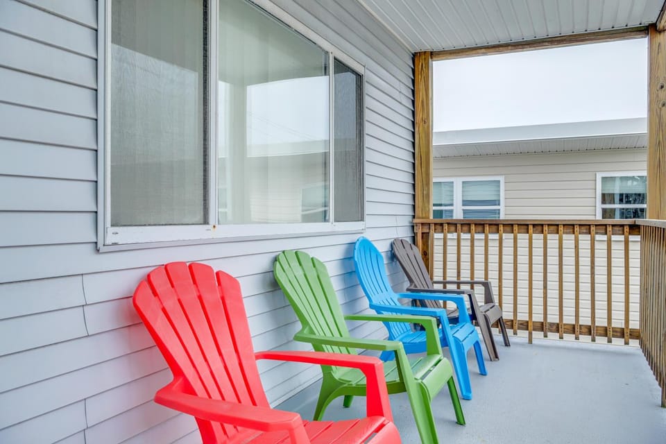 2 Blocks to Boardwalk! Ocean City Family Retreat House in Ocean City