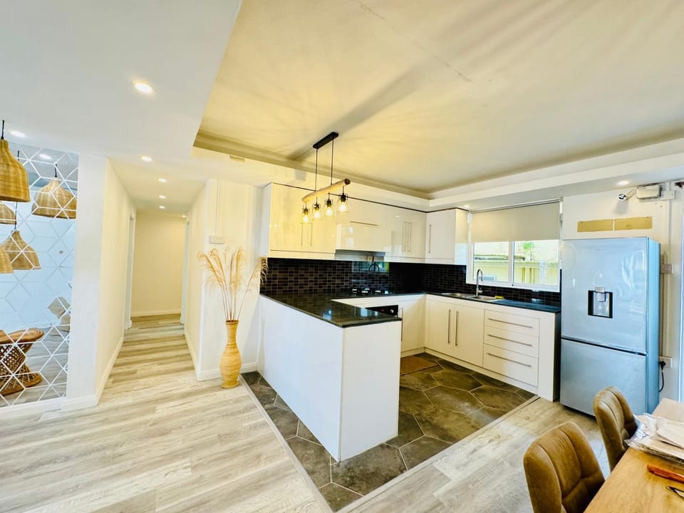 Kitchen or kitchenette, minibar, pet friendly, stove