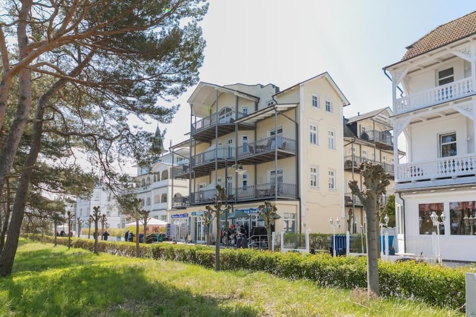 Apartment "Strandpromenade" direkt am Meer Apartment in Binz