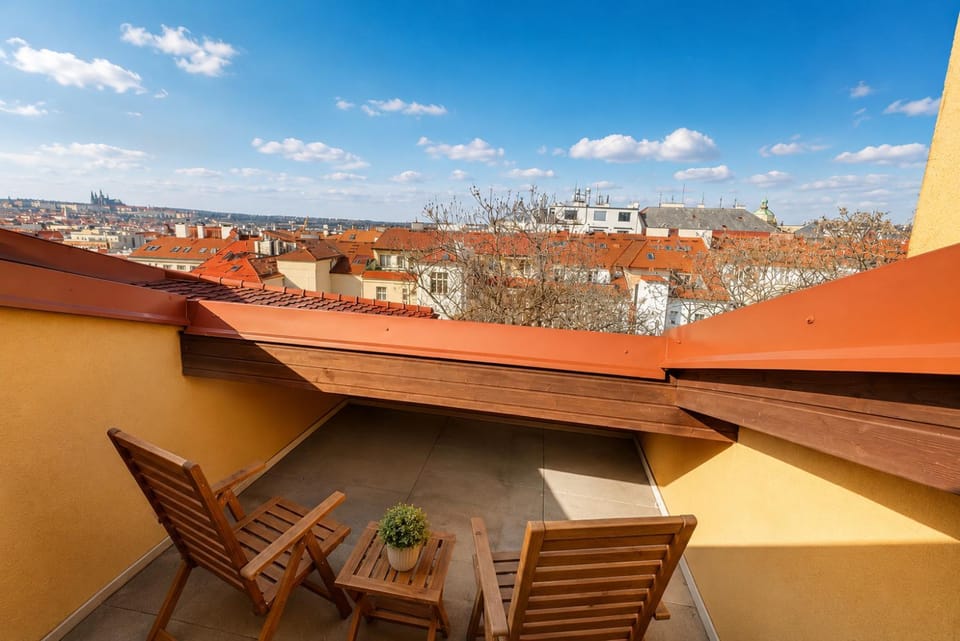 Balcony/Terrace, Photo of the whole room, City view, City view, Landmark view