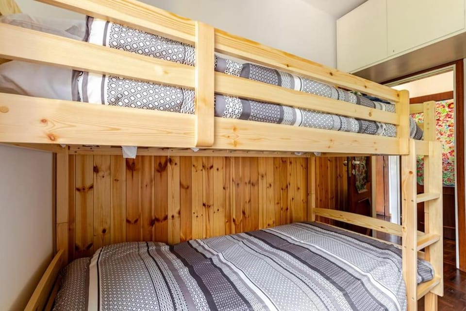 Bed, Bedroom, bunk bed