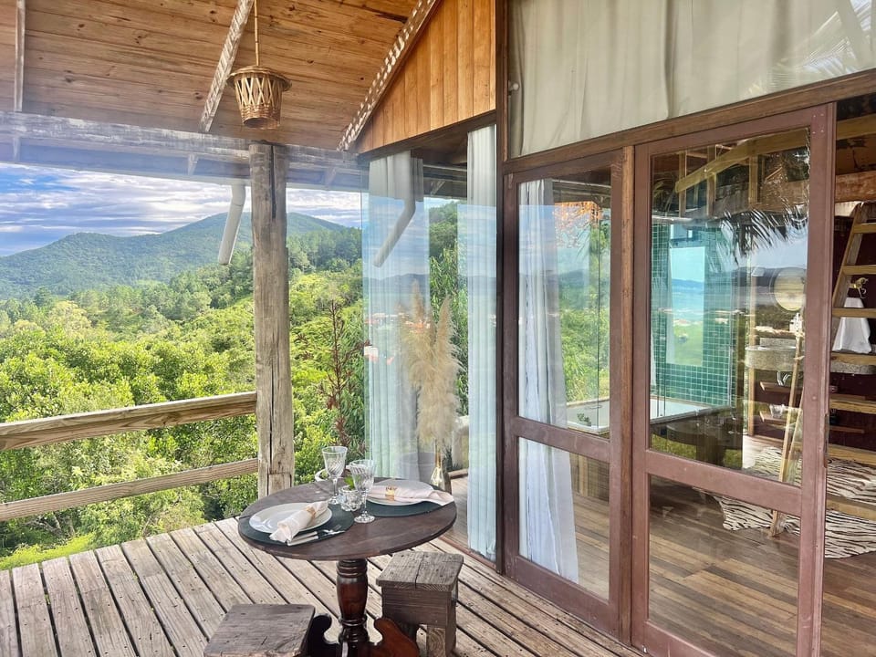Vista incrível! Chalé com hidromassagem! FU01I House in Florianopolis