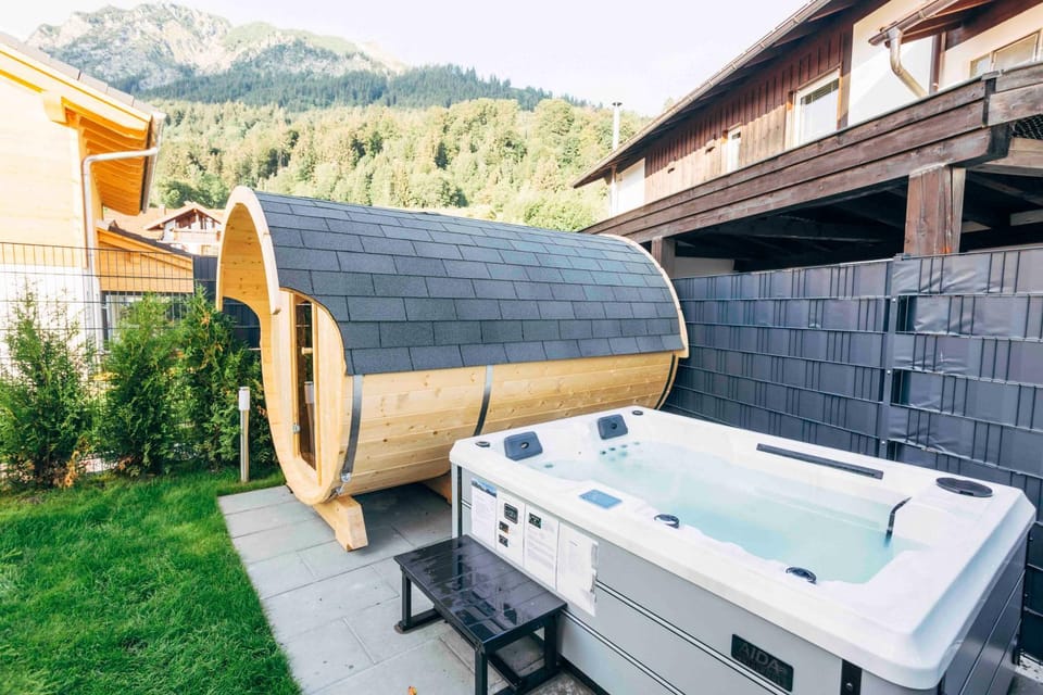 Hot Tub, Mountain view