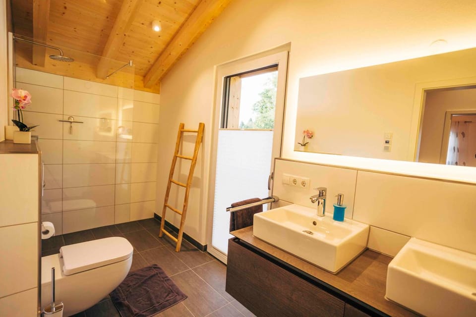 Shower, Bathroom, bidet