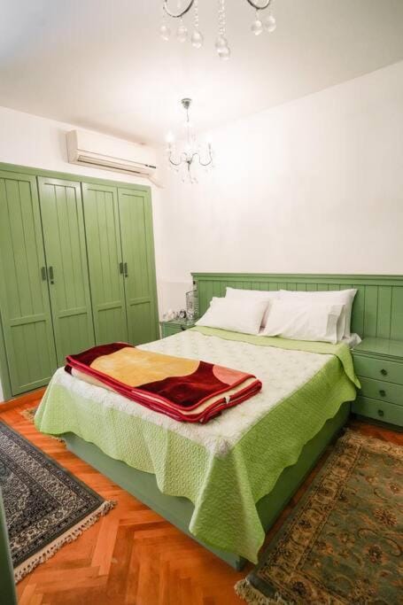 Amazing Flat 9 mins to Airport at Heliopolis Apartment in Cairo Governorate