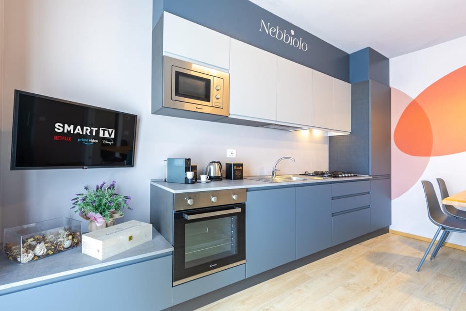 Coffee/tea facilities, Kitchen or kitchenette, minibar, pet friendly, stove, toaster