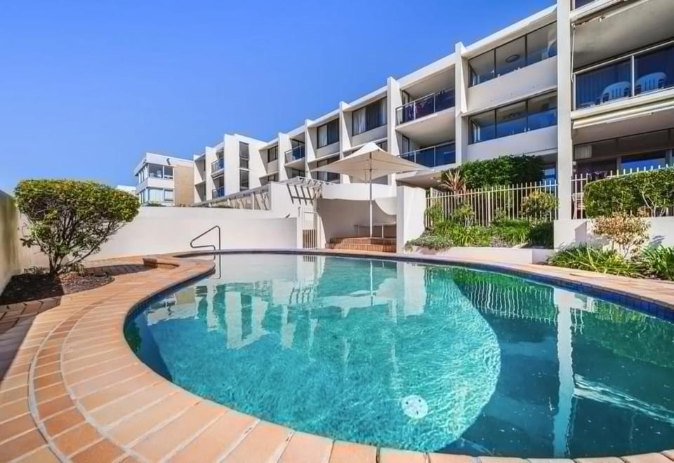 Bannow Apt 7 –Panoramic Ocean Views Apartment in Sunshine Coast