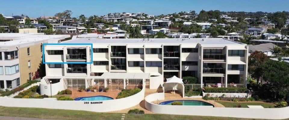 Bannow Apt 7 –Panoramic Ocean Views Apartment in Sunshine Coast