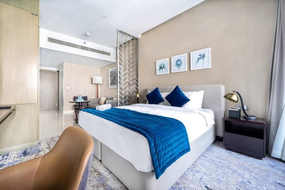 Bed, Photo of the whole room, Bedroom, wardrobe, air conditioner