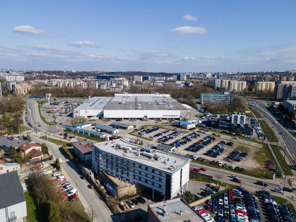 Neighbourhood, Location