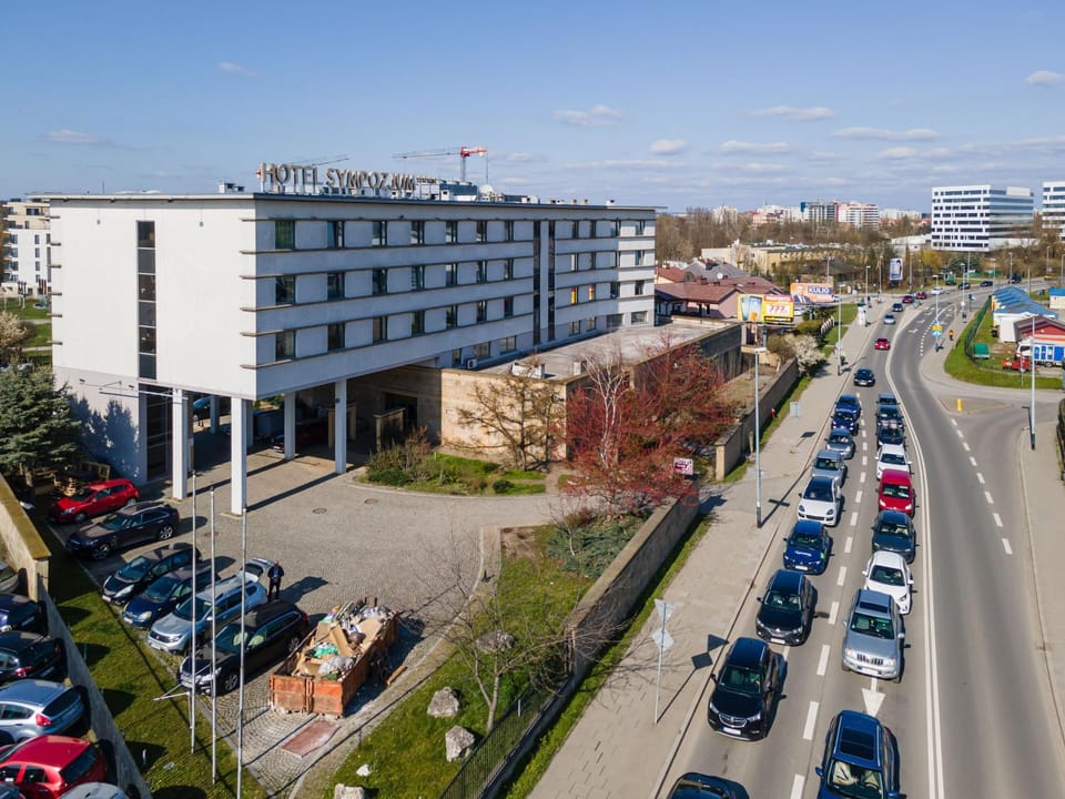 Neighbourhood, Location