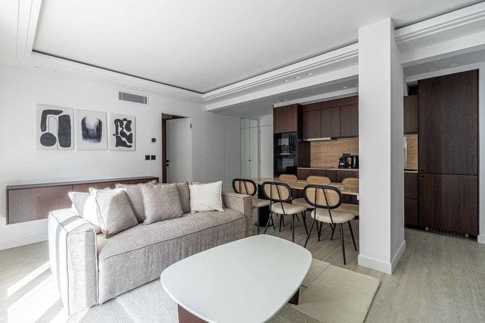 Living room, Dining area