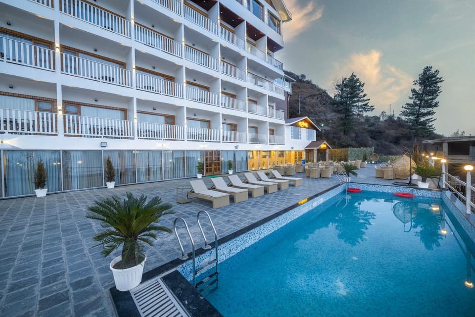 Property building, Pool view, Swimming pool