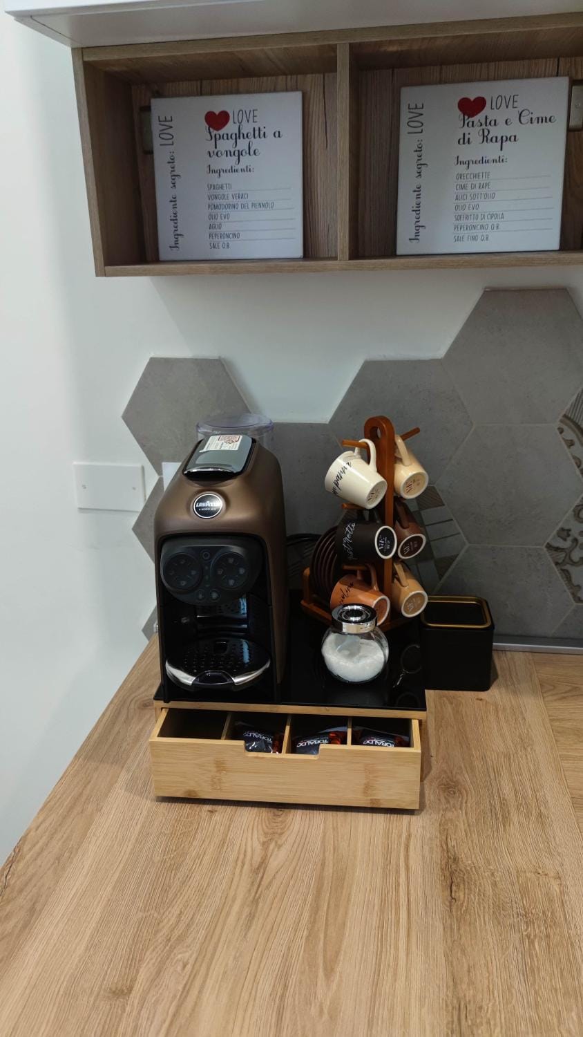 Coffee/tea facilities