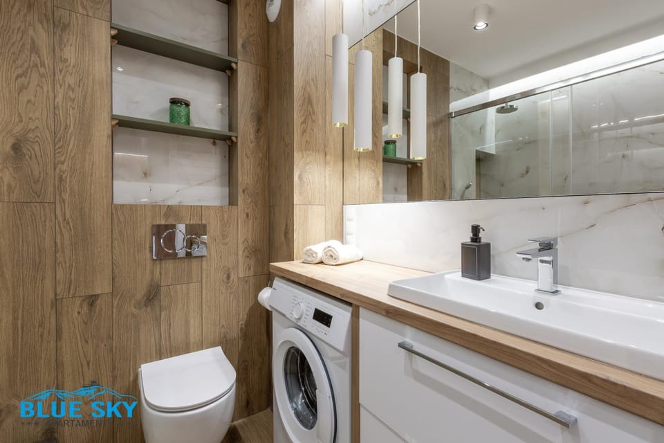 Shower, Bathroom, towels, washing machine