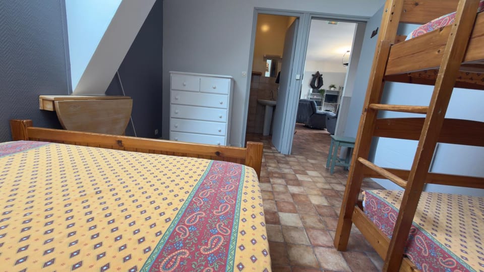 Bed, Photo of the whole room, Bedroom, bunk bed, wardrobe