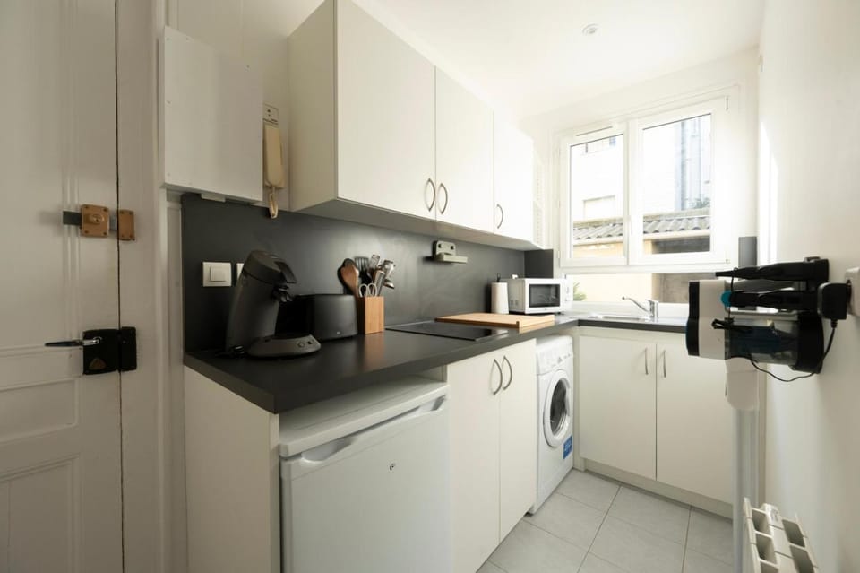 Coffee/tea facilities, Kitchen or kitchenette, minibar, stove, toaster, washing machine, kitchen