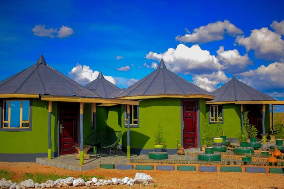 Property building, Day
