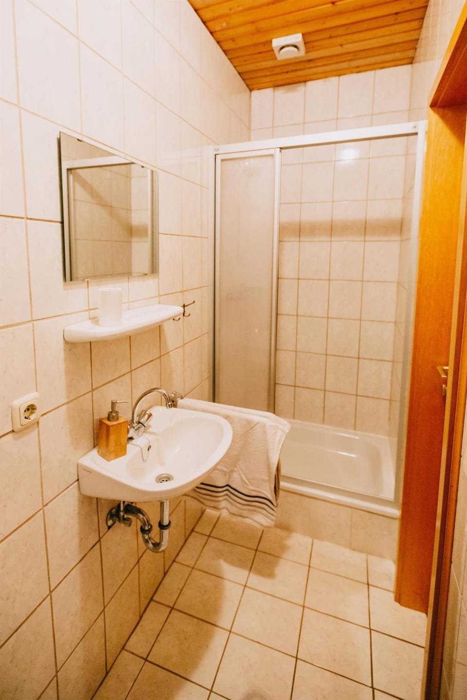 Shower, Bathroom
