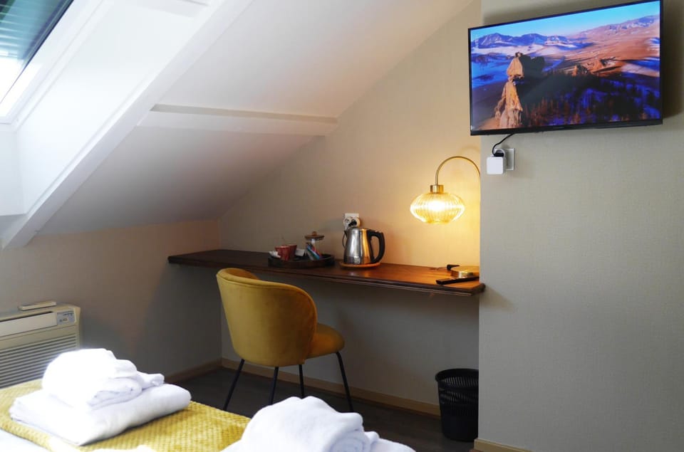 TV and multimedia, Bedroom