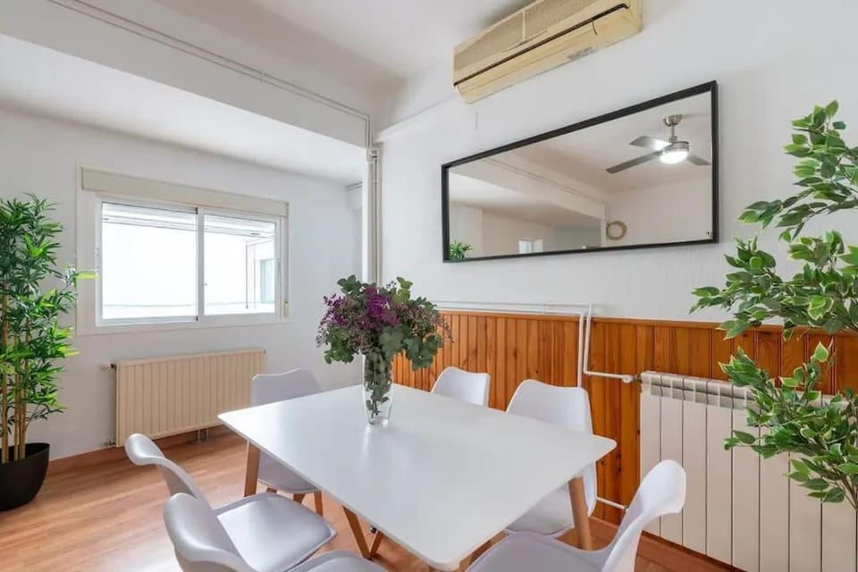 Dining area, air conditioner