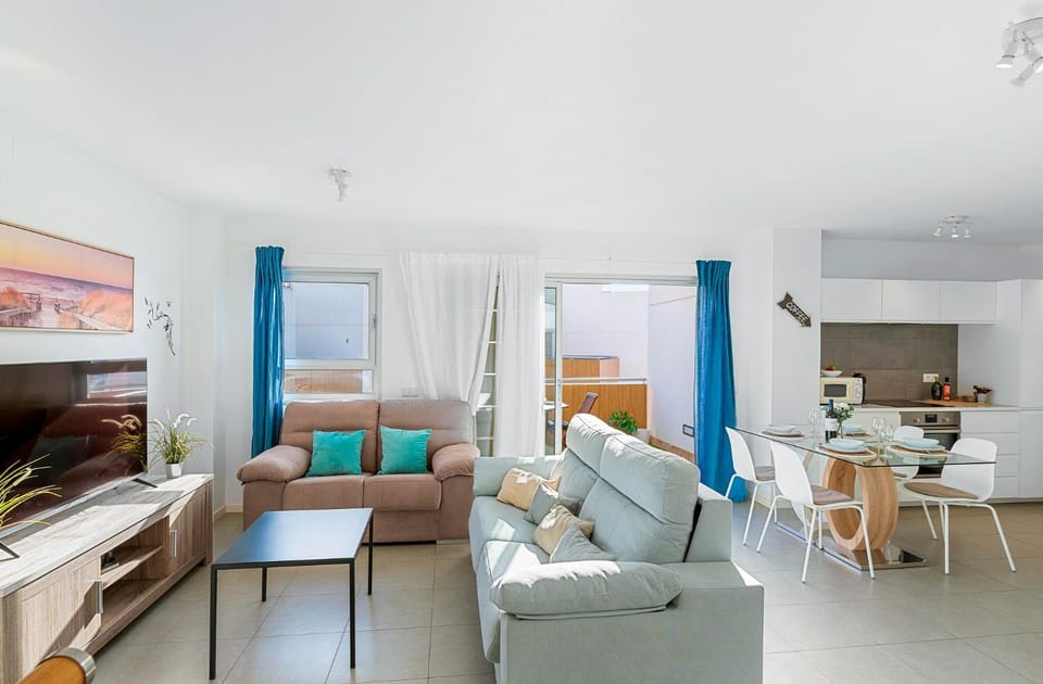 TV and multimedia, Living room, Dining area
