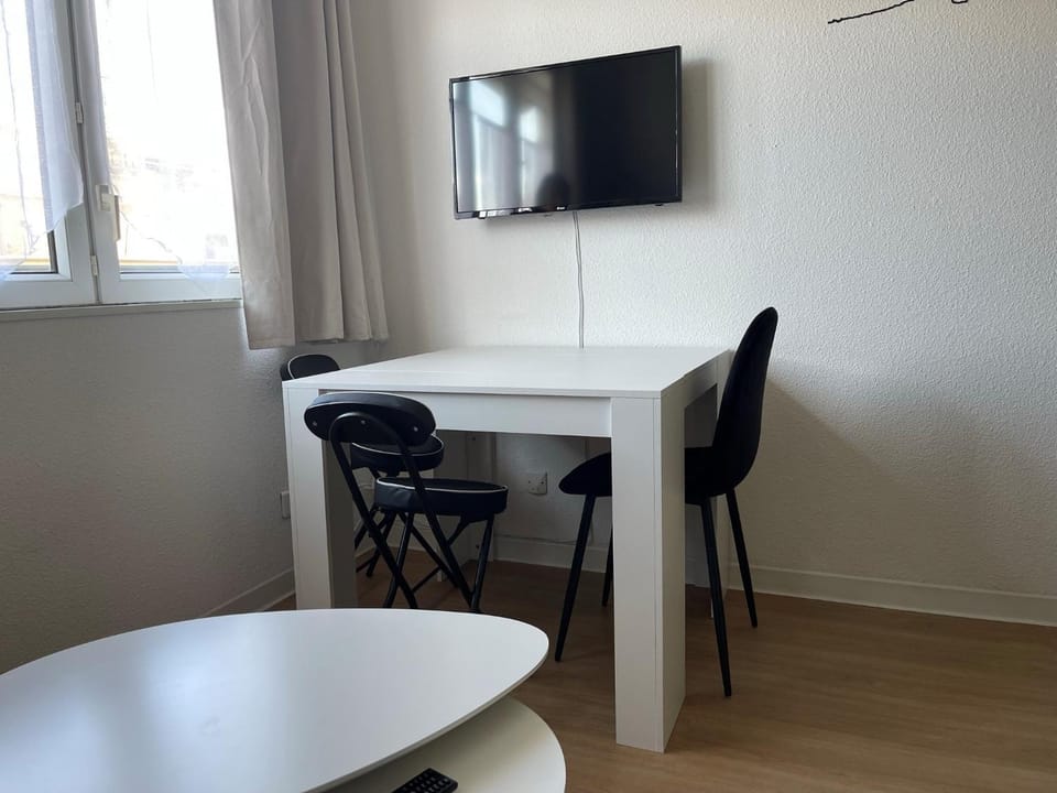 TV and multimedia, Dining area