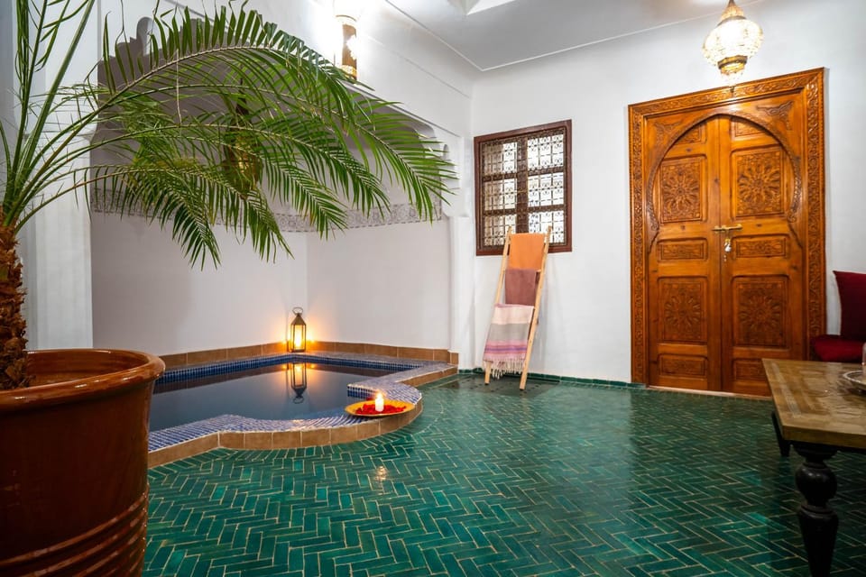 Living room, Pool view, Swimming pool