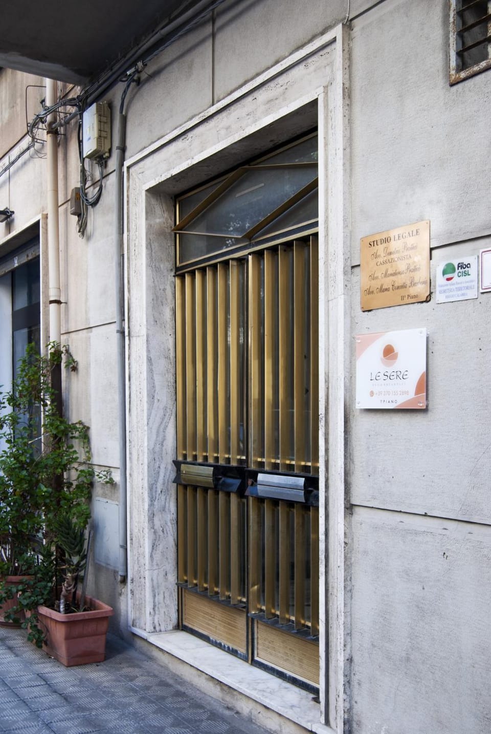 Facade/entrance