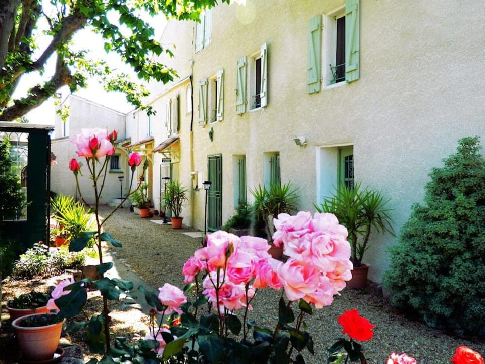 Property building, Garden