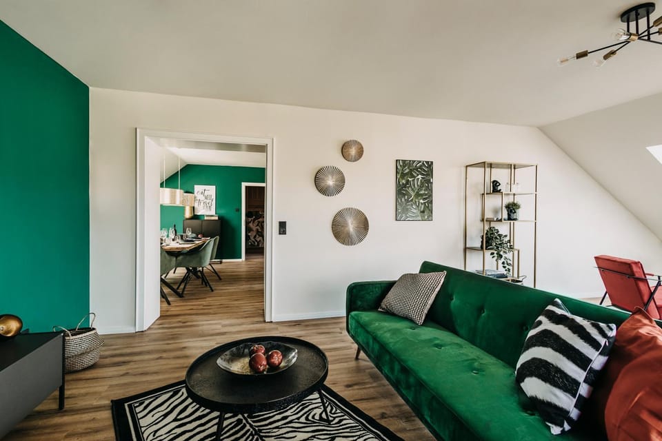 Living room, Seating area