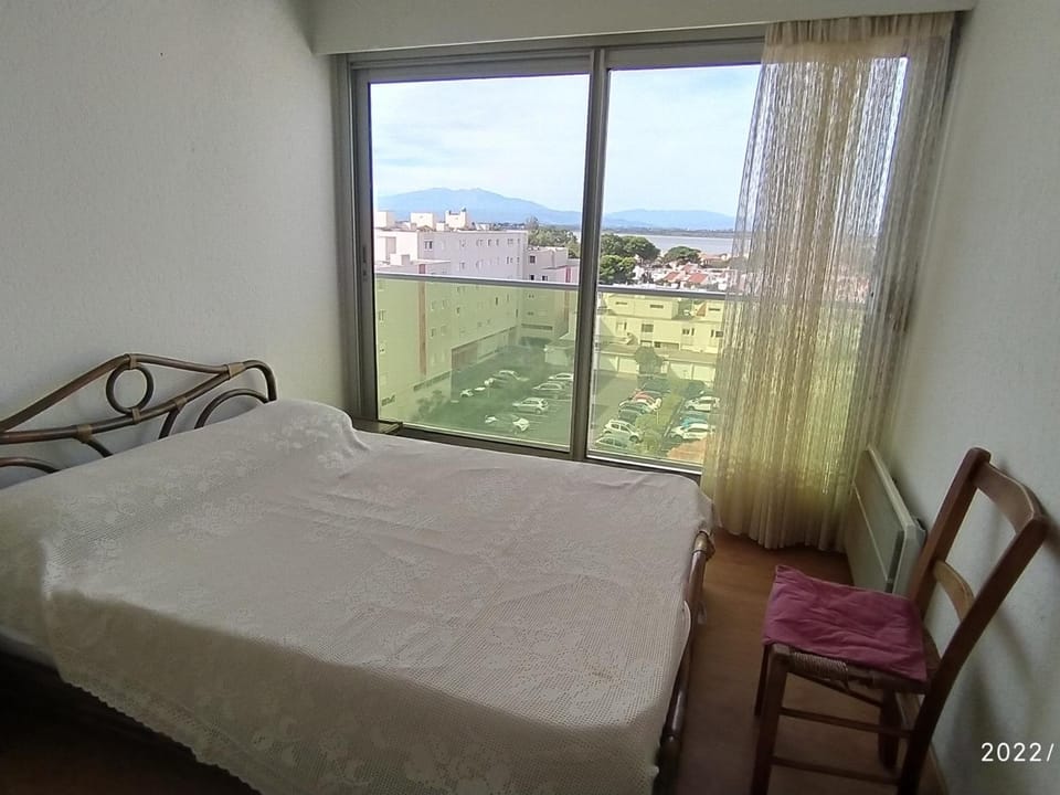 Appartement 5 personnes avec terrasse, parking, WIFI et accès direct à la plage - FR-1-776-86 Apartment in Canet-en-Roussillon