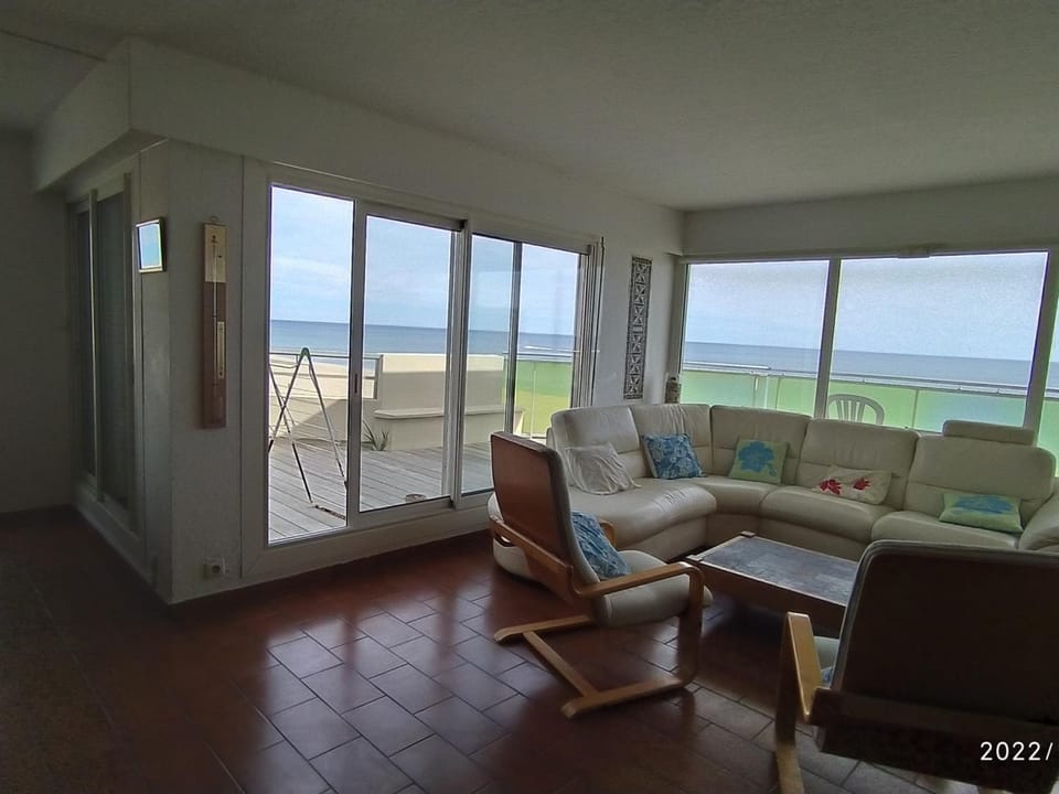 Appartement 5 personnes avec terrasse, parking, WIFI et accès direct à la plage - FR-1-776-86 Apartment in Canet-en-Roussillon