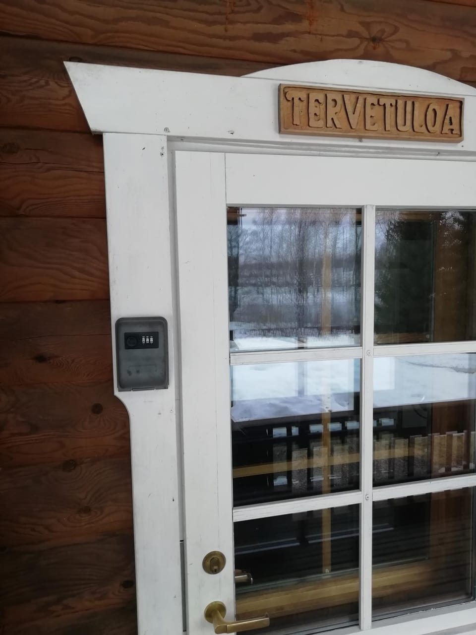 Facade/entrance, microwave