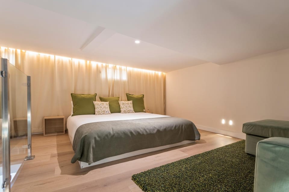 Bed, Photo of the whole room