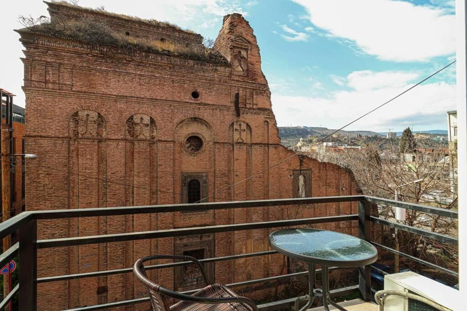 Cozy 1BR Apartment In Historical Part- By Wehost Apartment in Tbilisi, Georgia