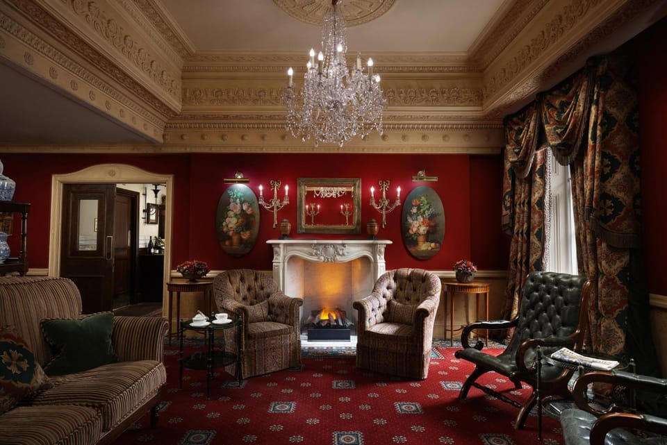 Lounge or bar