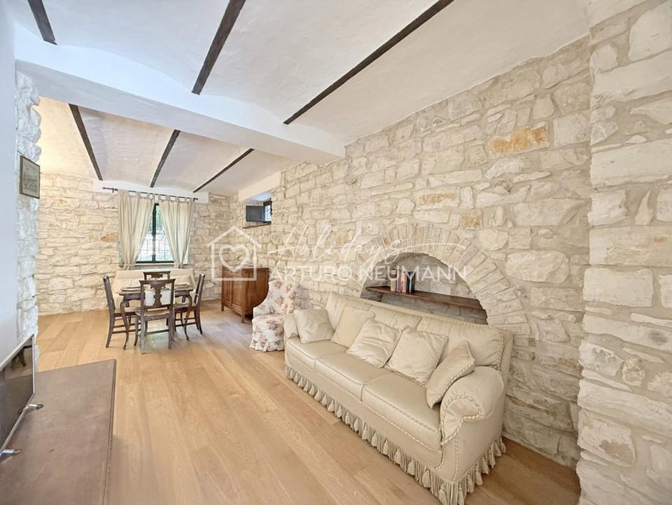 Day, Living room, Seating area, Time of day