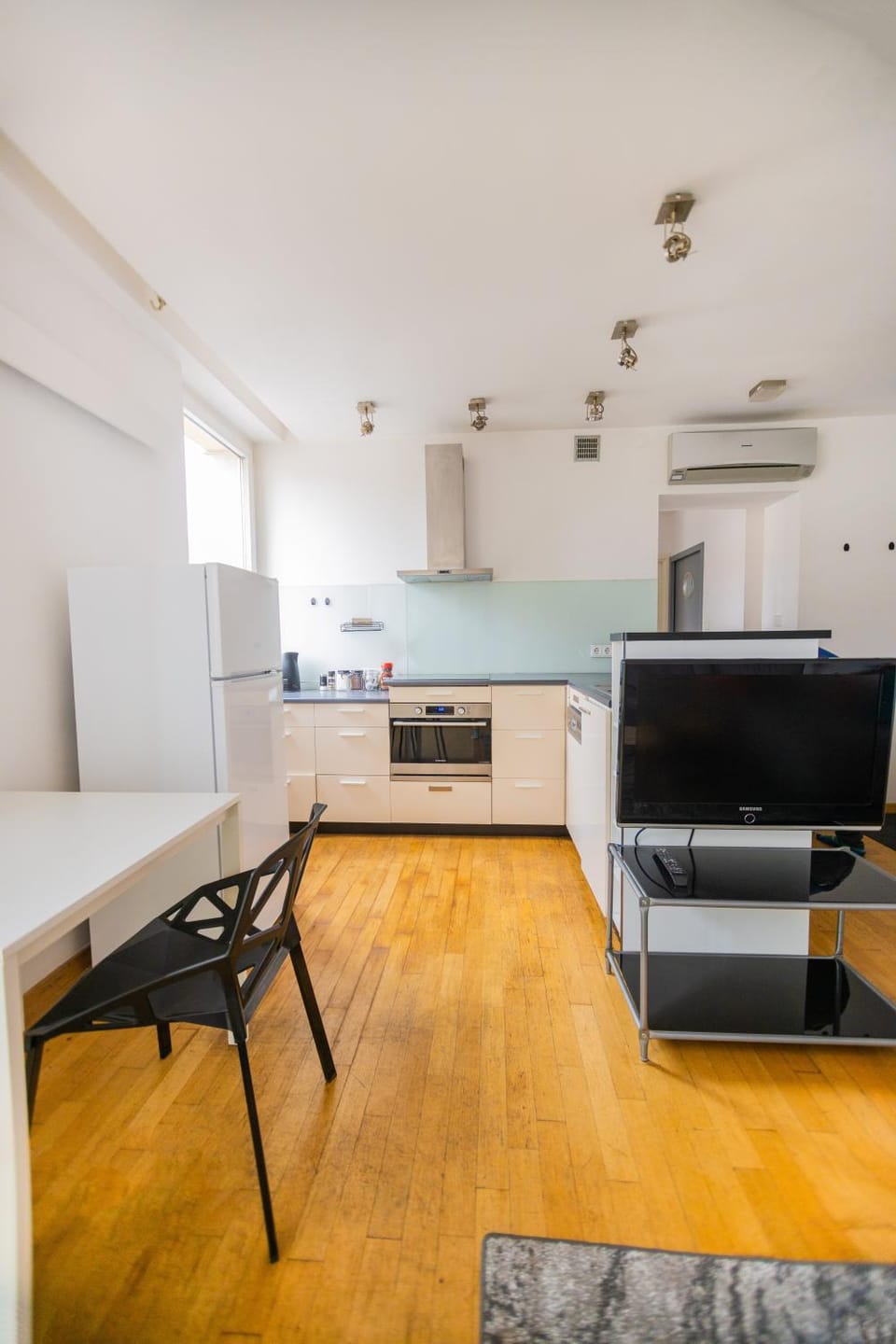 Spacious flat in the Old town. Apartment in Warsaw