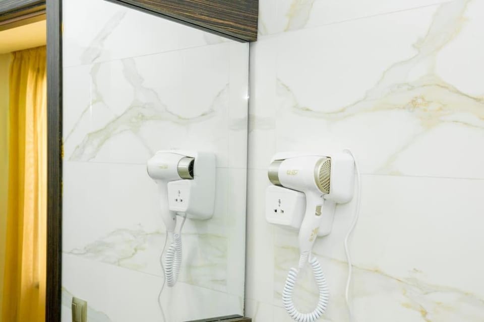 Shower, Bathroom, heating