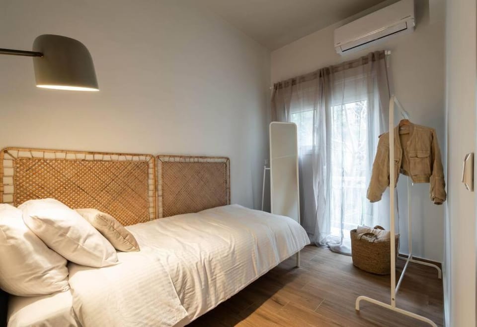 Delightful Sense 2BD Apt in Kolonaki 7 min to Metro Apartment in Athens