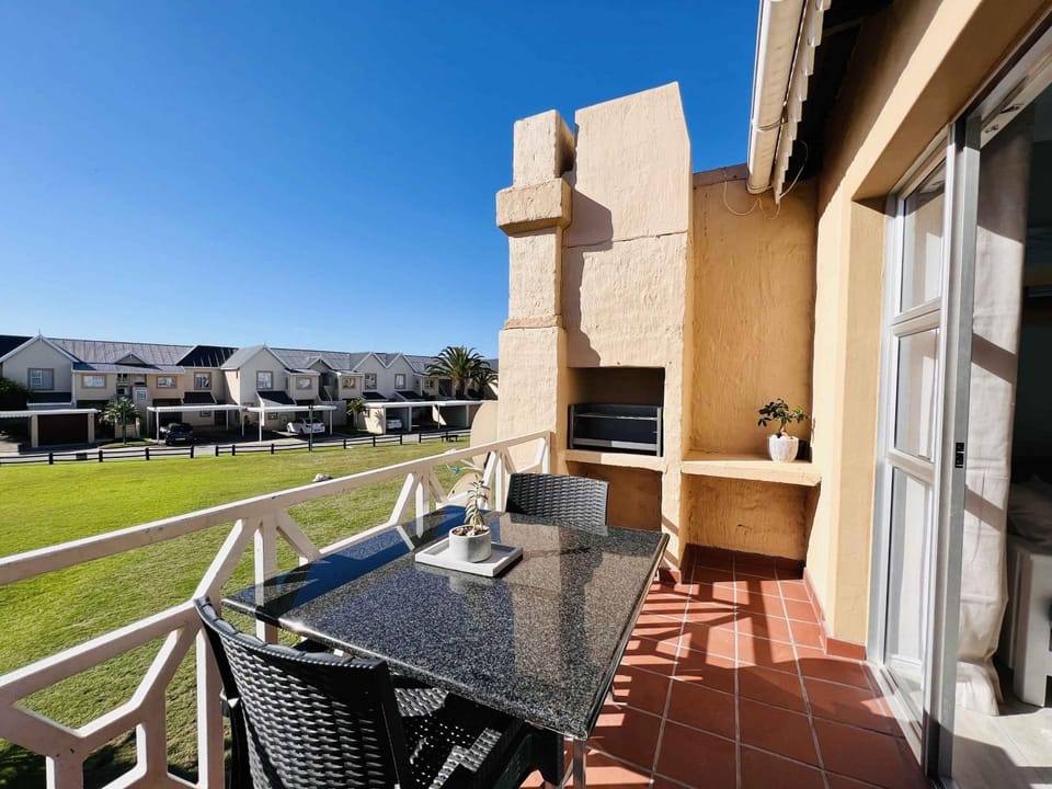 View (from property/room), Balcony/Terrace, Balcony/Terrace, Seating area