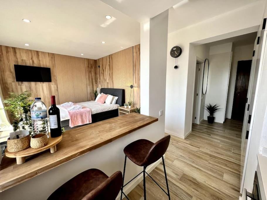 Sunset Lagoon Studio ALVOR, ALGARVE Apartment in Alvor