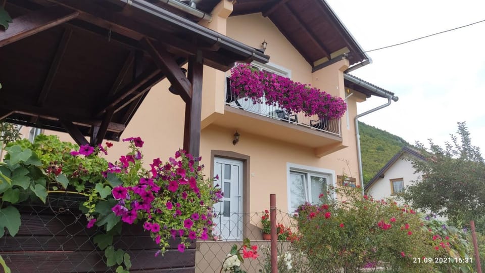 Guest House Šobić Apartment in Federation of Bosnia and Herzegovina