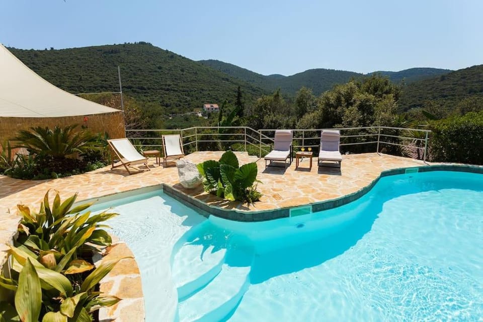 Natural landscape, Swimming pool, sunbed