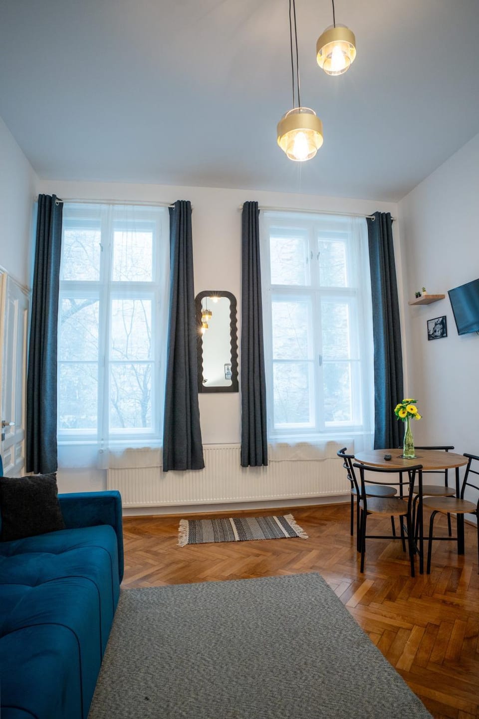 Living room, Seating area, Dining area