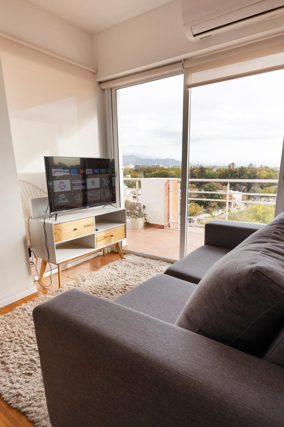 Hermoso Duplex en Capital con Piscina de verano Apartment in Mendoza