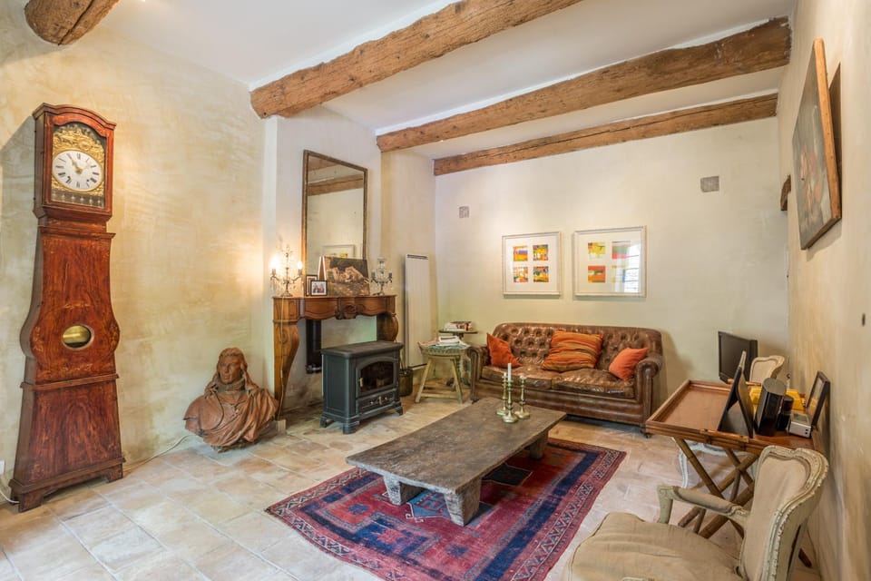 Communal lounge/ TV room, Living room