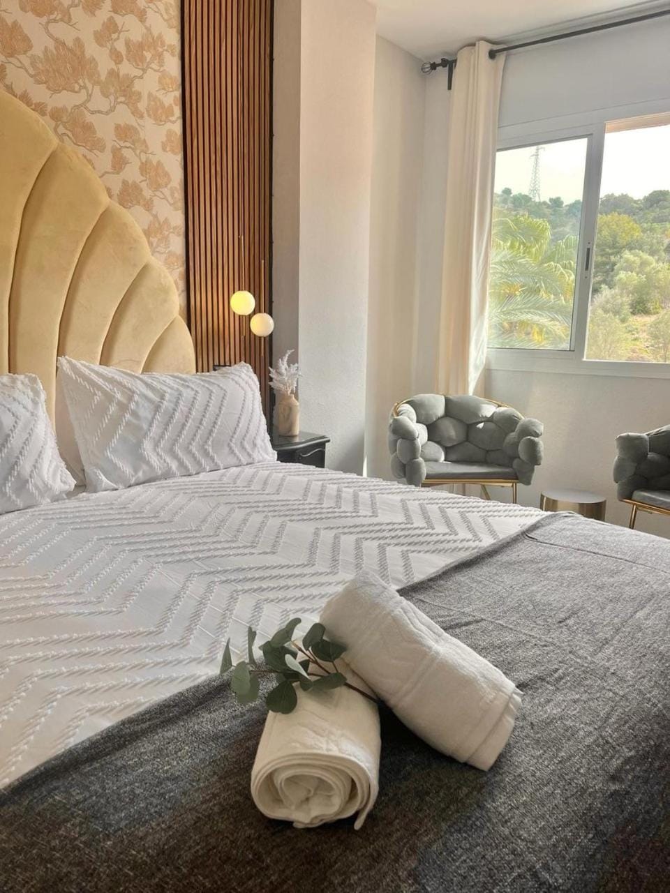 Bed, Bedroom
